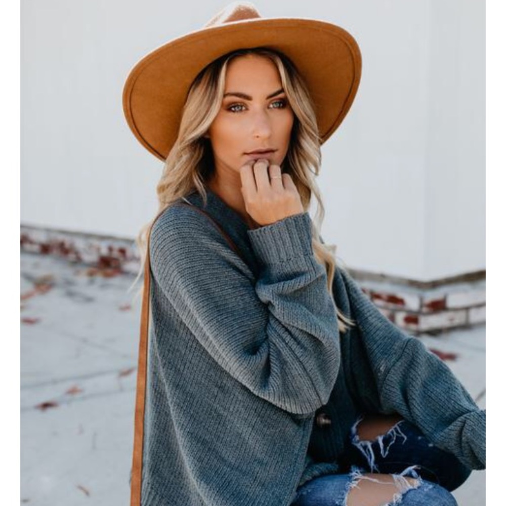Never been worn western style hat!